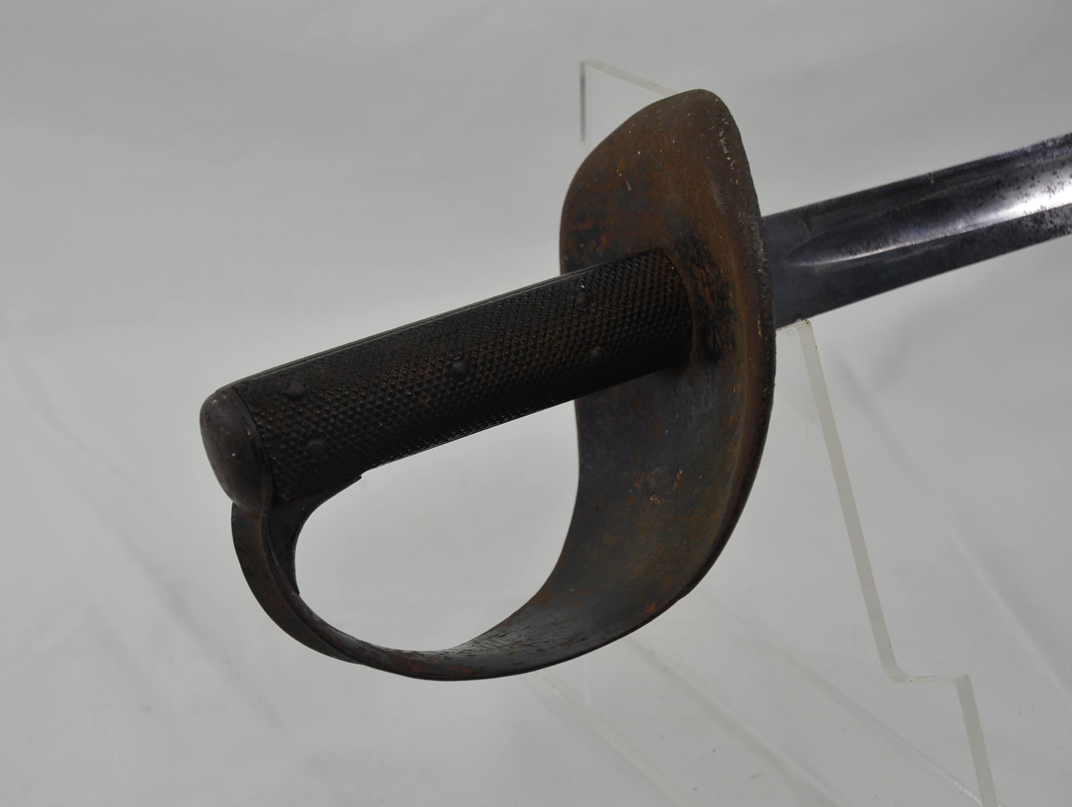 A British Royal Naval 1900 Pattern Boarding Cutlass By Mole Birmingham With Scabbard - Image 9