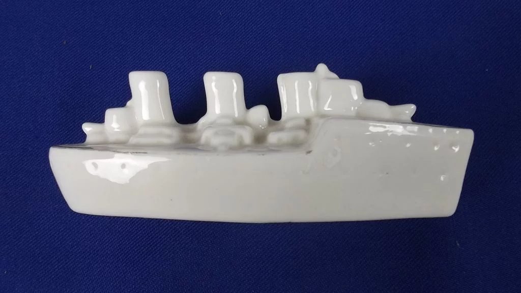 Arcadian Crested China Model Of A Battleship, Borough Of Reading - Image 7