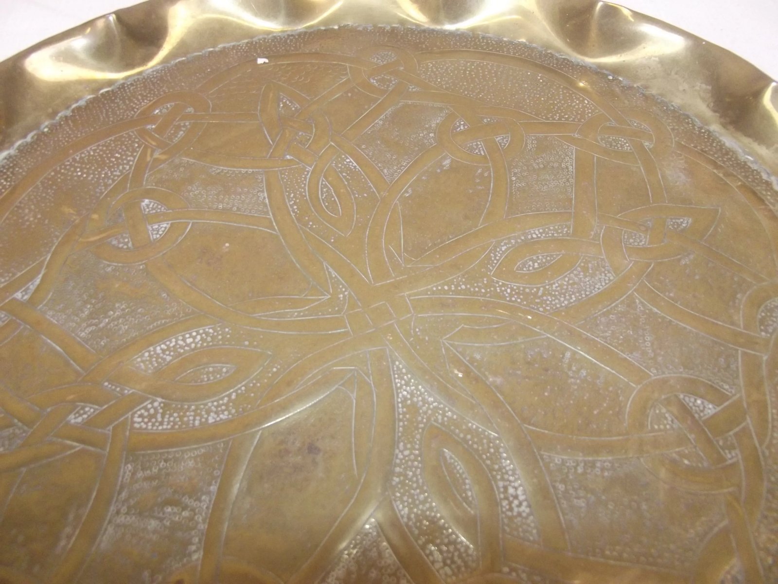 Arts & Crafts Brass Tray Embossed With Celtic Knot Motifs - Image 7