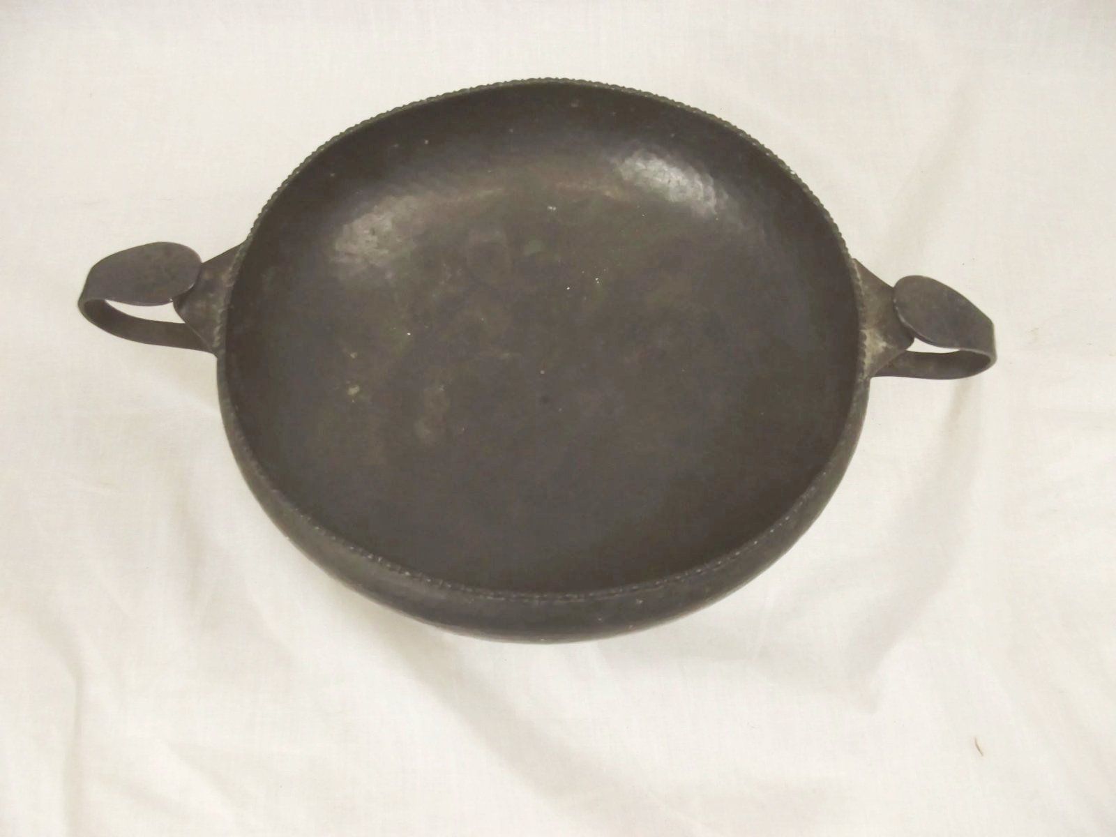 Arts & Crafts Pewter Centre Piece With Twin Handles - Image 6