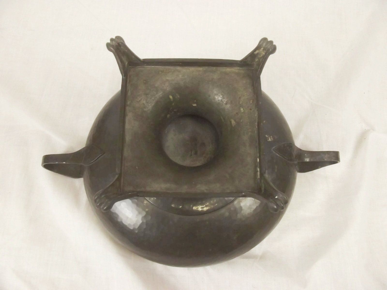 Arts & Crafts Pewter Centre Piece With Twin Handles - Image 7