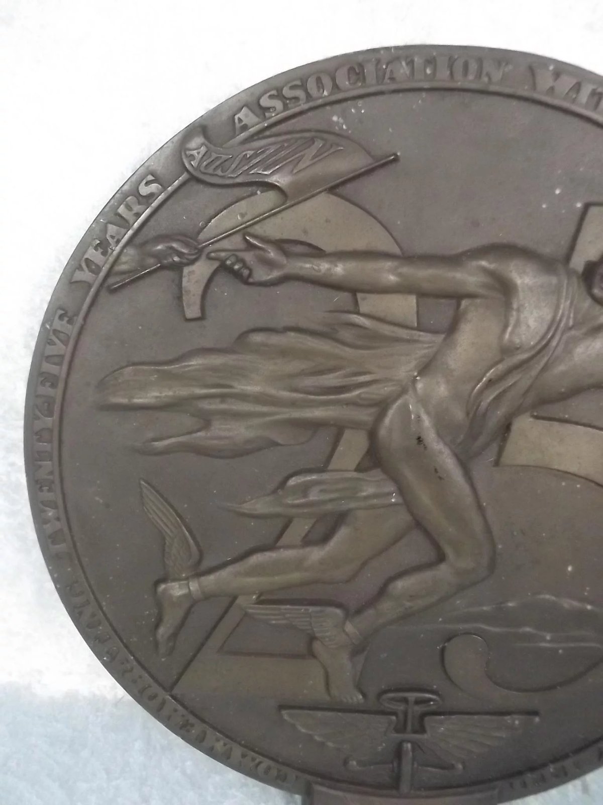 Austin Motor Company 25 Years Commemorative Bronze Plaque - Image 3