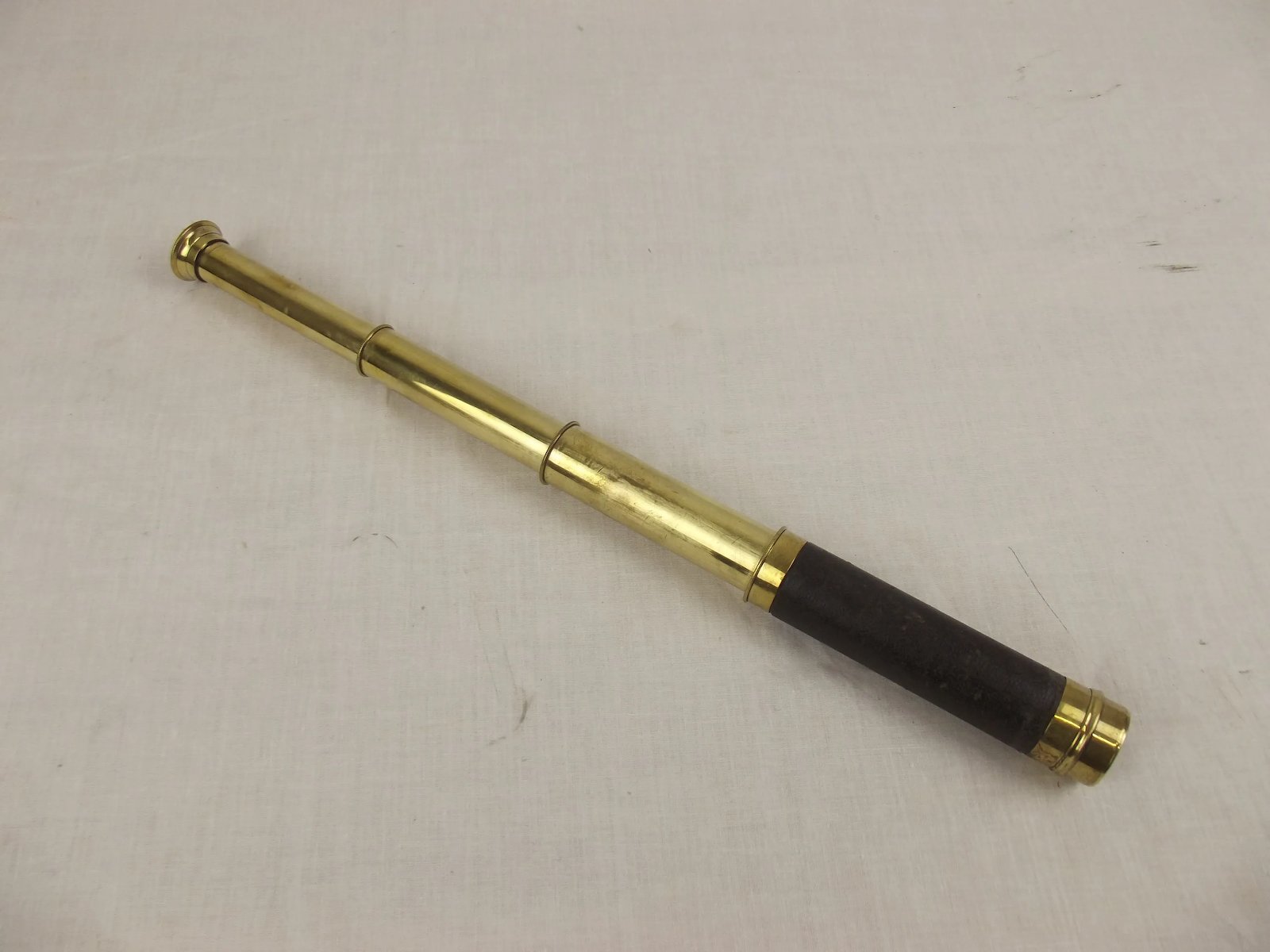 Black Leather Bound Compact 3 Draw Brass Telescope From Around 1900 - Image 2