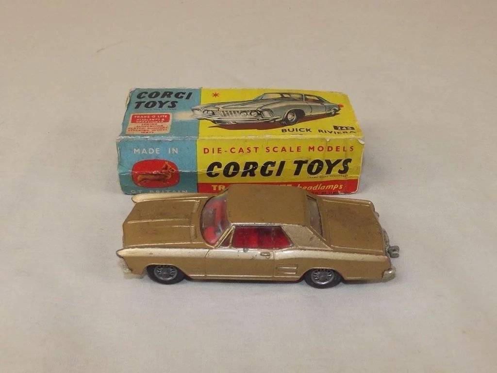 Boxed Corgi Toys 245 Buick Riviera - Image 2