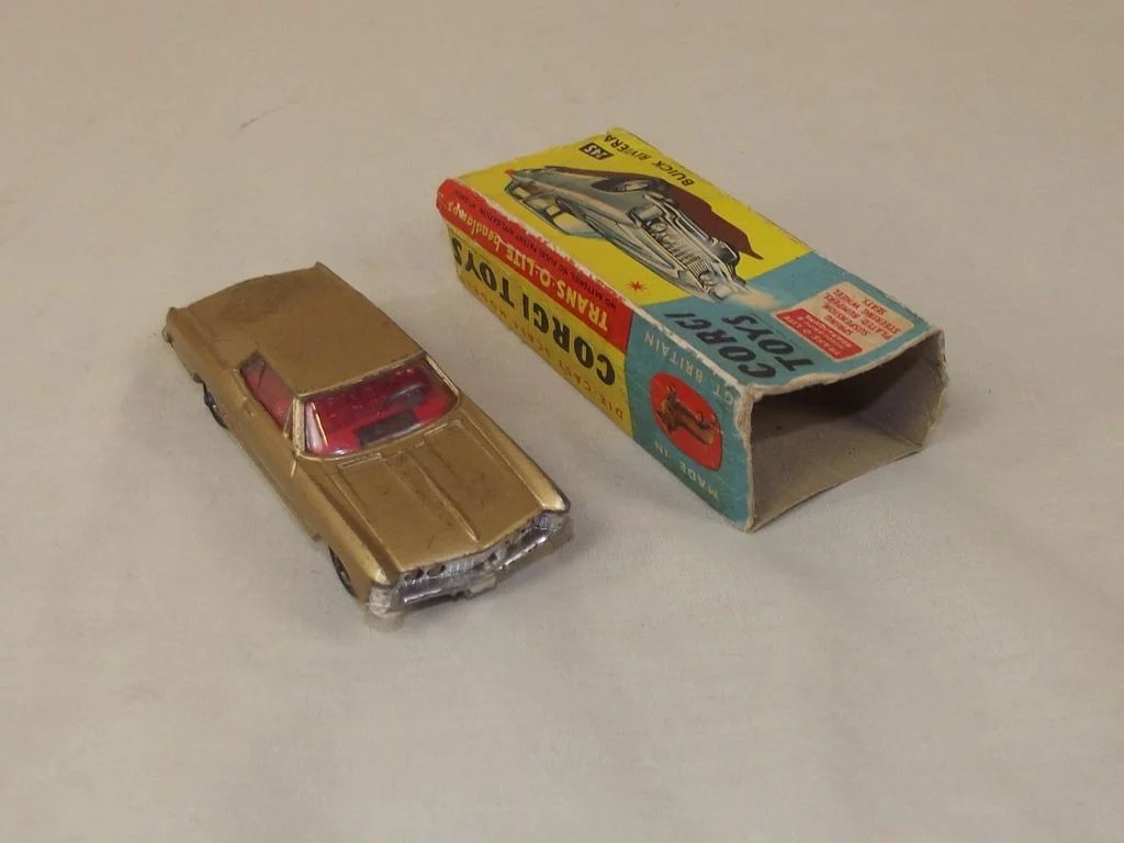 Boxed Corgi Toys 245 Buick Riviera - Image 4