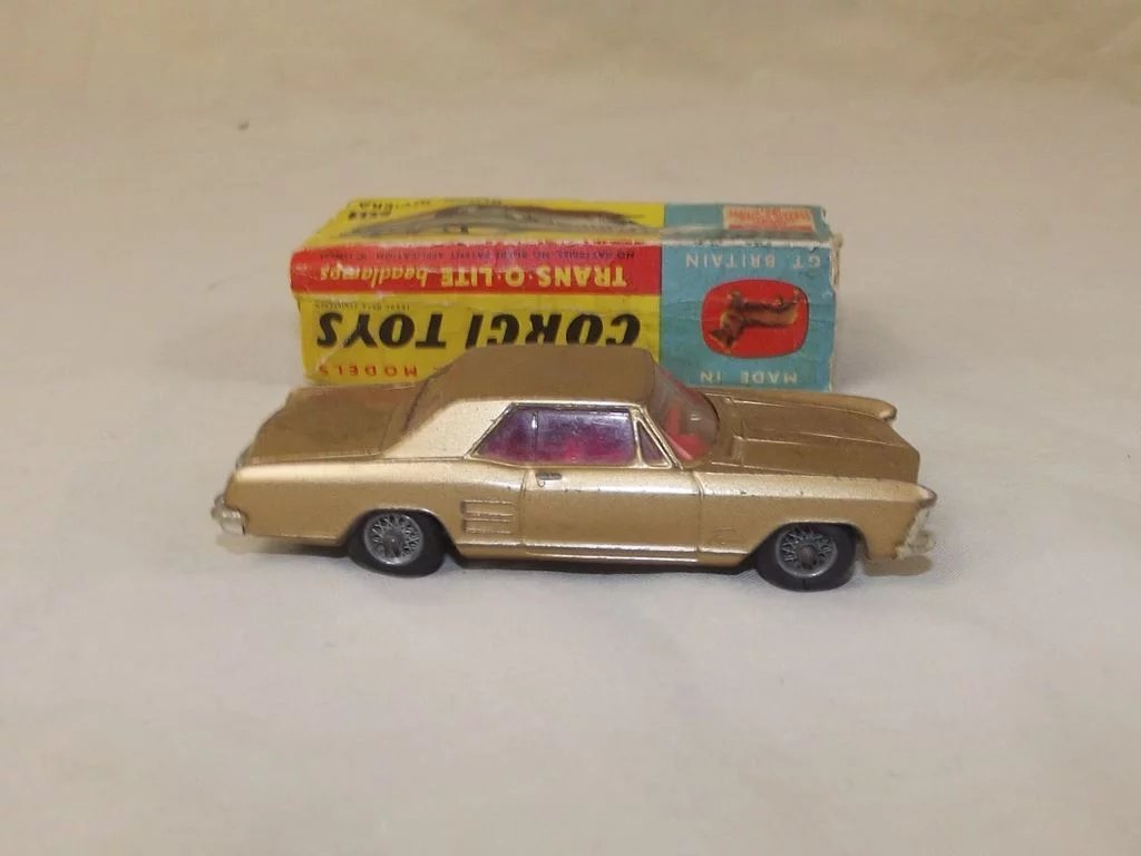 Boxed Corgi Toys 245 Buick Riviera - Image 5