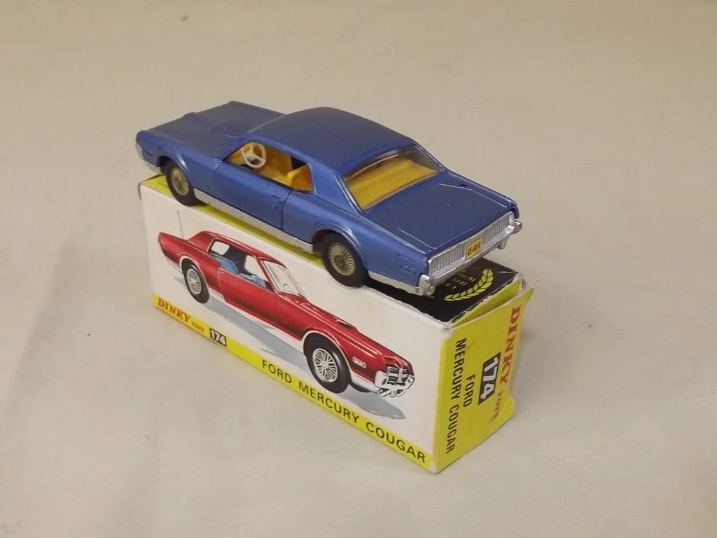 Boxed Dinky 174 Ford Mercury Cougar - Metallic Blue - Image 3