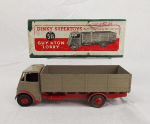 Boxed Dinky Supertoys 511 –Guy 4-Ton Lorry Red/Fawn