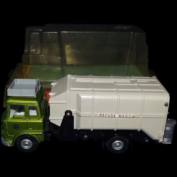 Boxed Dinky Toys 978 Refuse Wagon