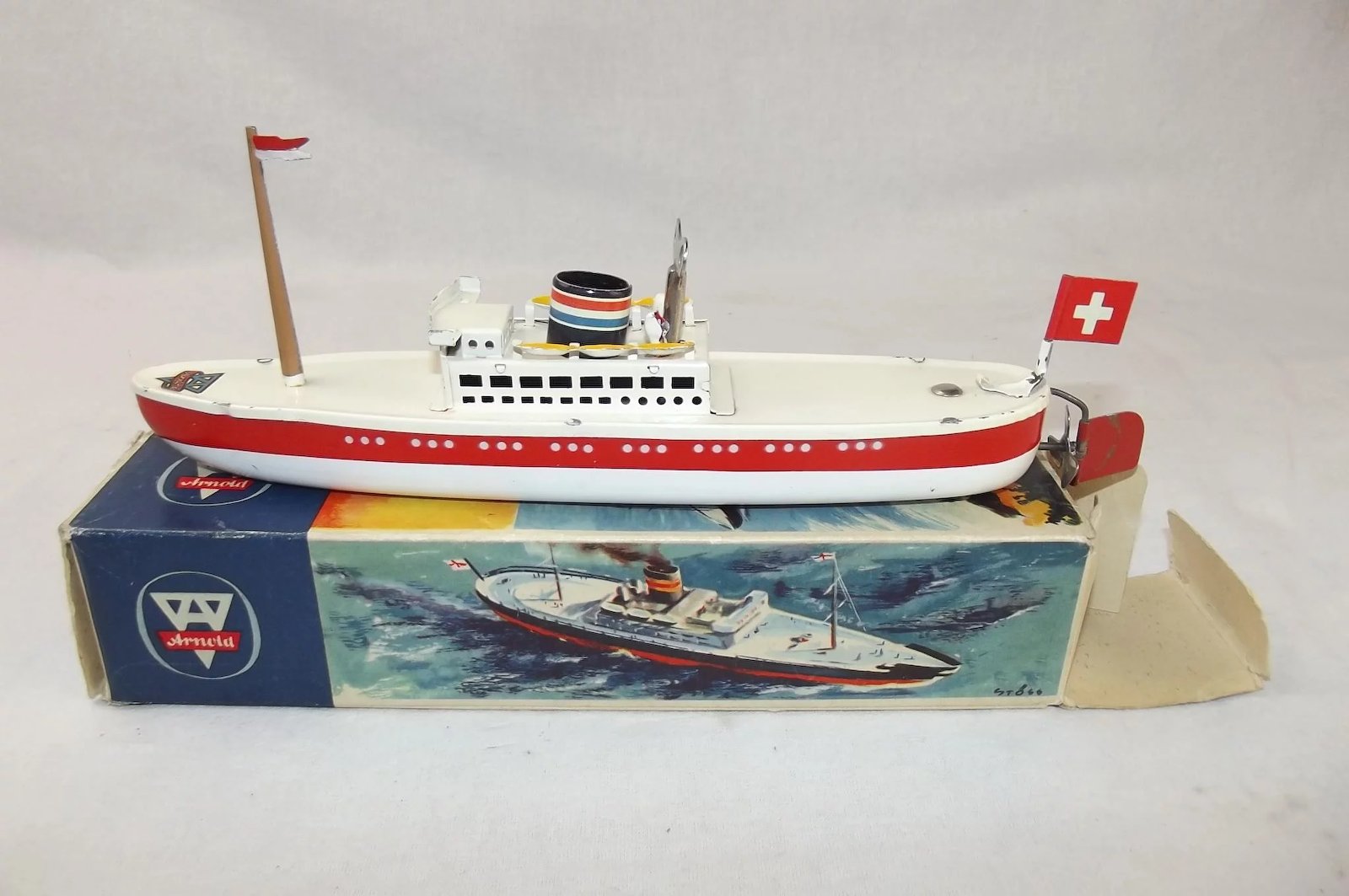 Boxed German Arnold Clockwork Tinplate Liner - Image 10
