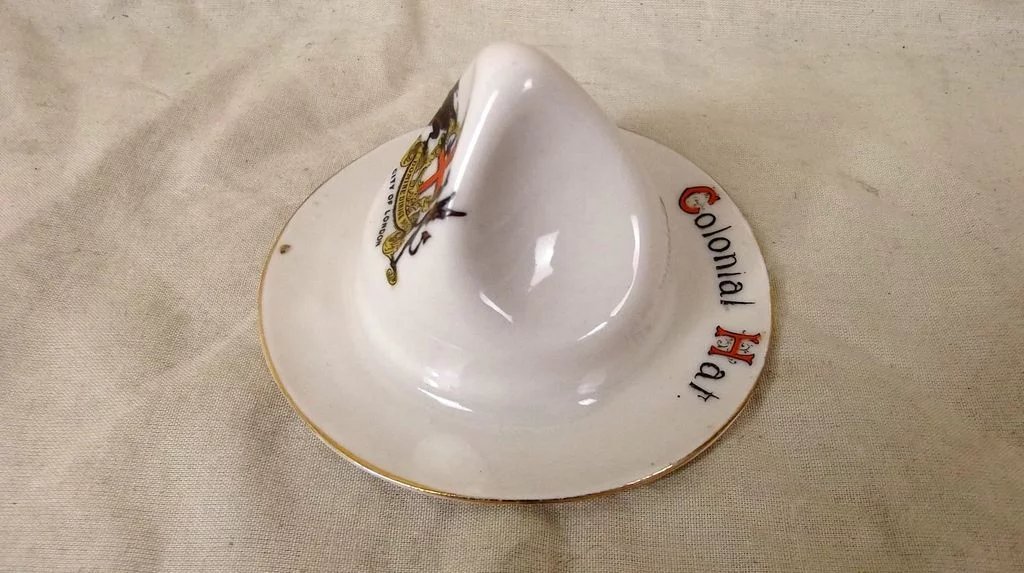 Carlton China Crested China, Colonial Hat - Crest Of London - Image 3