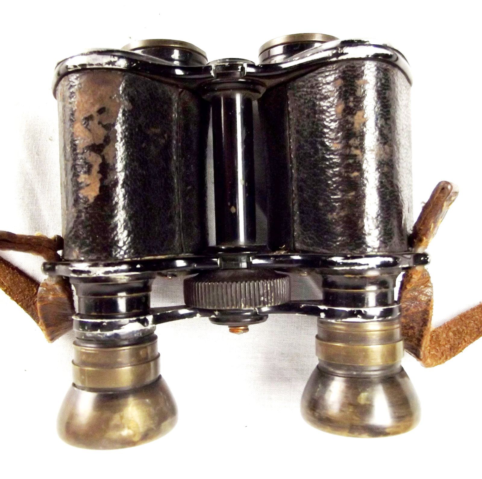 Cased French WWII Era Favorita Binoculars x8 Magnification - Image 5