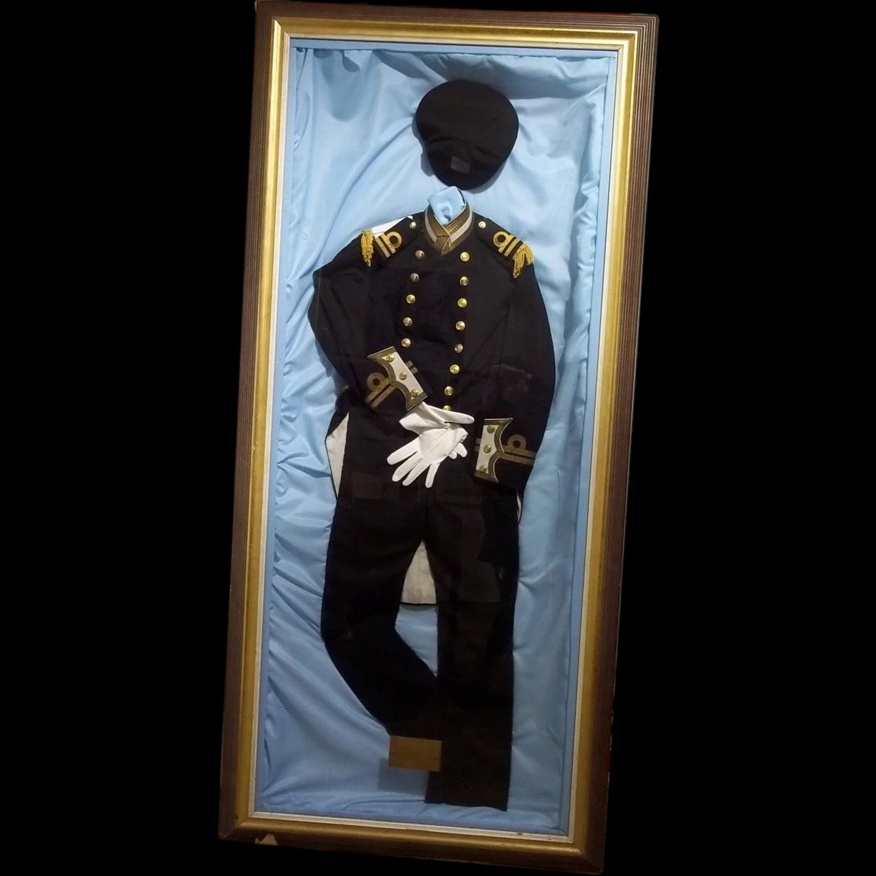 Cased Royal Navy Paddle Steamer "Captains" Lieutenant Uniform Circa 1910