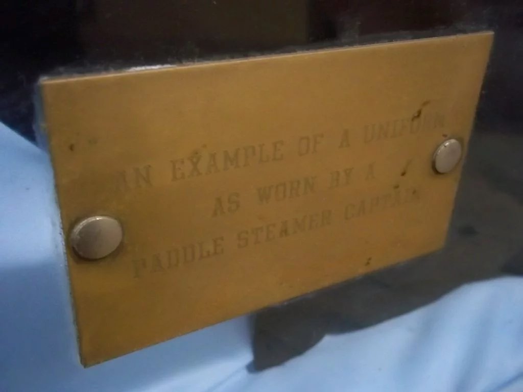 Cased Royal Navy Paddle Steamer "Captains" Lieutenant Uniform Circa 1910 - Image 4