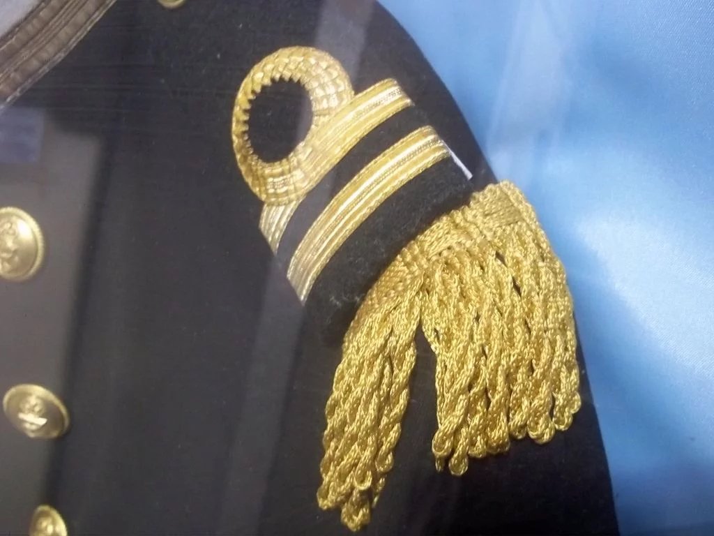 Cased Royal Navy Paddle Steamer "Captains" Lieutenant Uniform Circa 1910 - Image 8