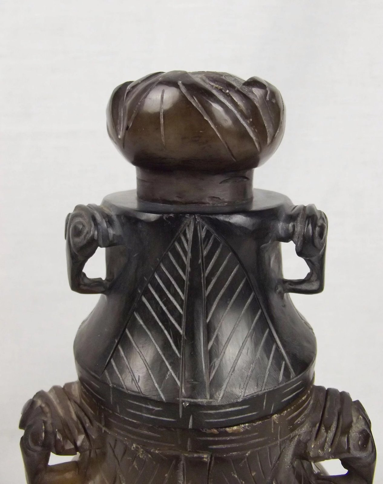 Chinese Nephrite Jade Baluster Vase With Cover - Image 2
