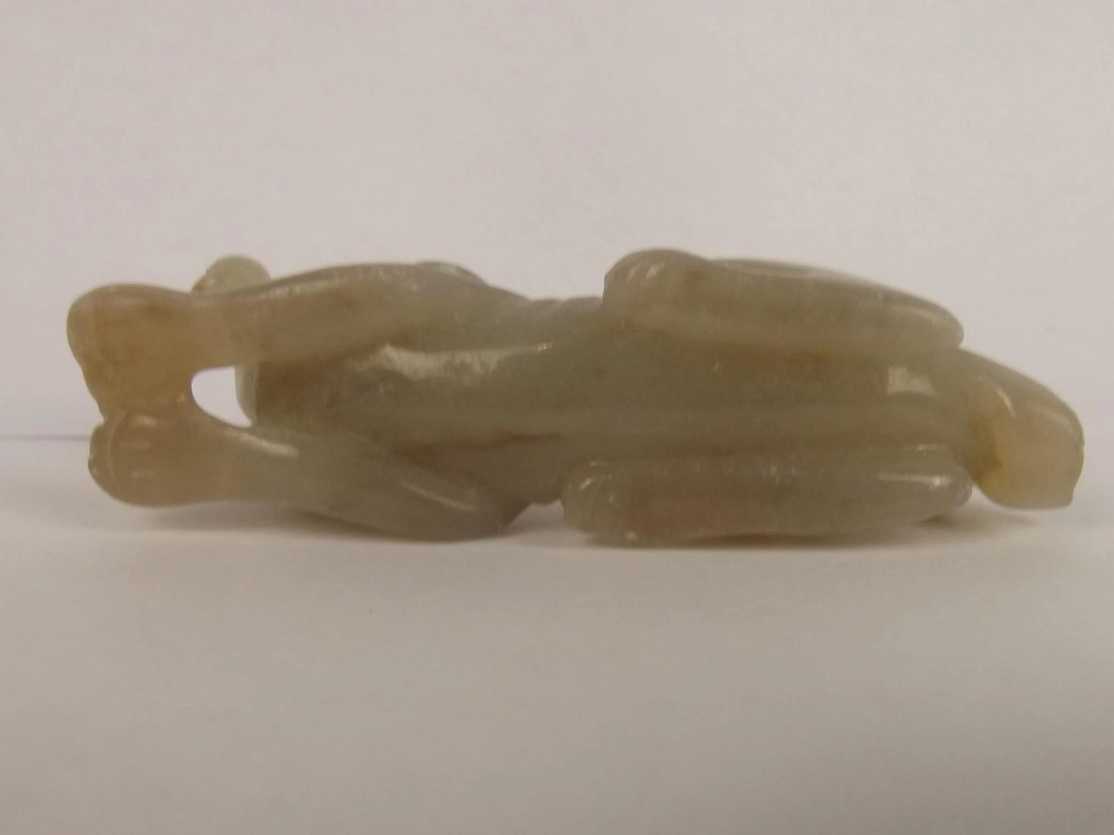Chinese Nephrite Jade Resting Dog Sculpture - Image 6