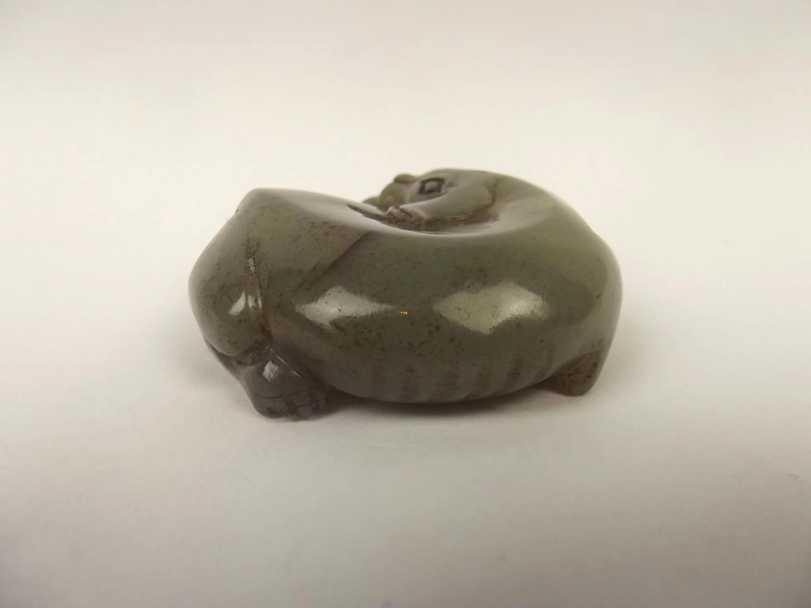 Chinese Nephrite Jade Round Dog Pendant - Image 4
