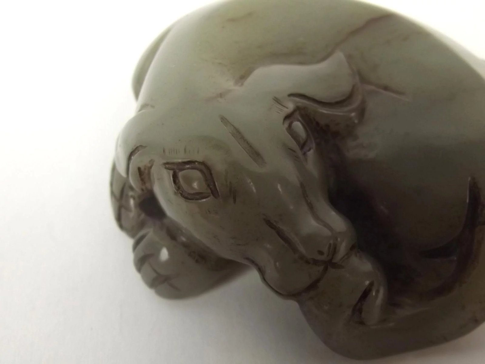 Chinese Nephrite Jade Round Dog Pendant - Image 8