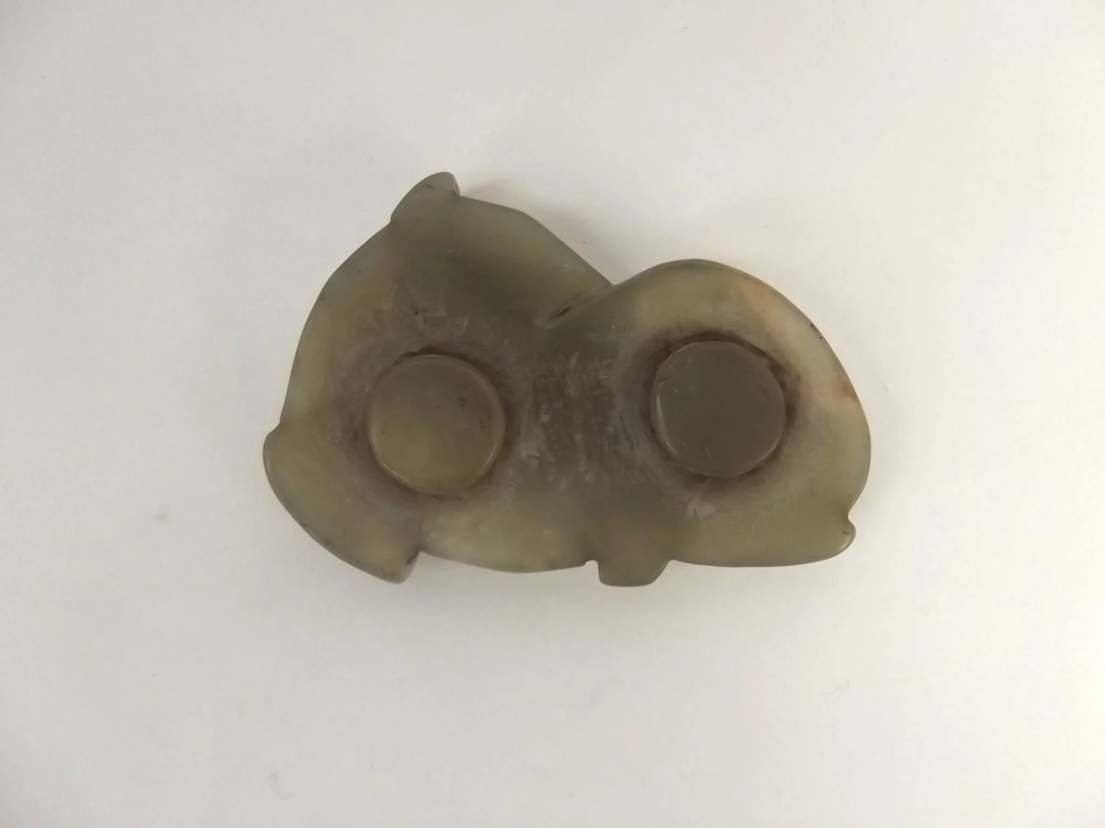 Chinese Qing Dynasty Nephrite Jade Belt Buckle Of A Resting Horse - Image 3