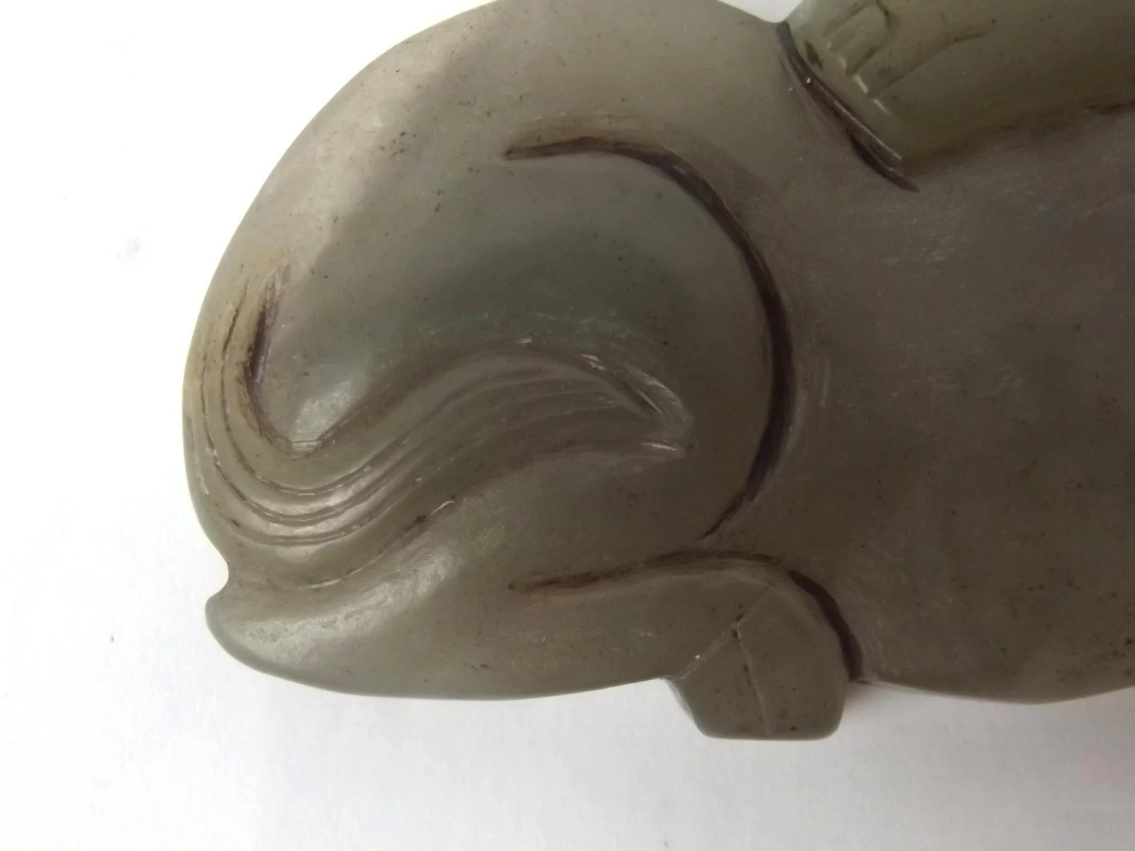 Chinese Qing Dynasty Nephrite Jade Belt Buckle Of A Resting Horse - Image 9