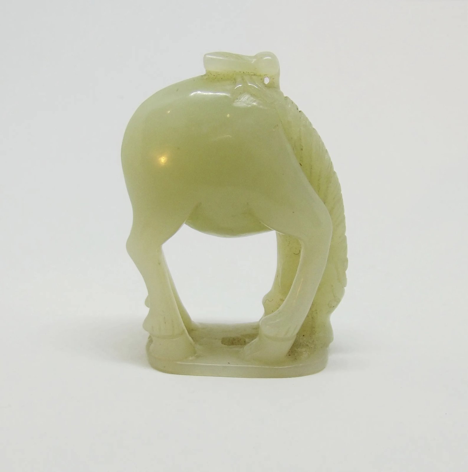 Chinese Qing Dynasty Nephrite Jade Carving Of A Horse & Fly - Image 2