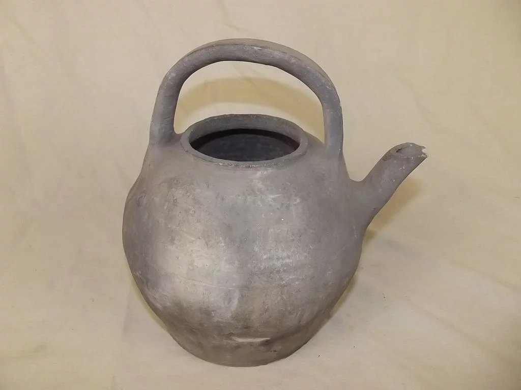 Circa 100 BC Chinese Han Dynasty Kettle - Image 4