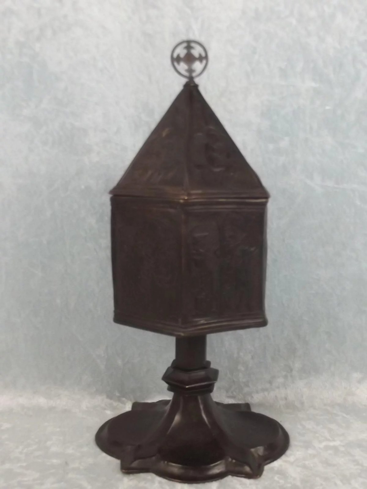 Circa 1370 European Communion Casket - Image 2