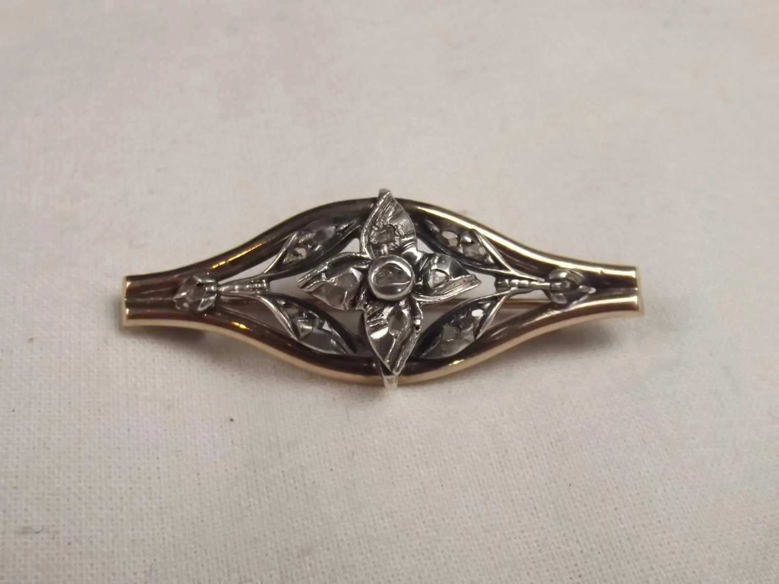 Circa 1894 Victorian Platinum And Diamond Brooch - Image 4