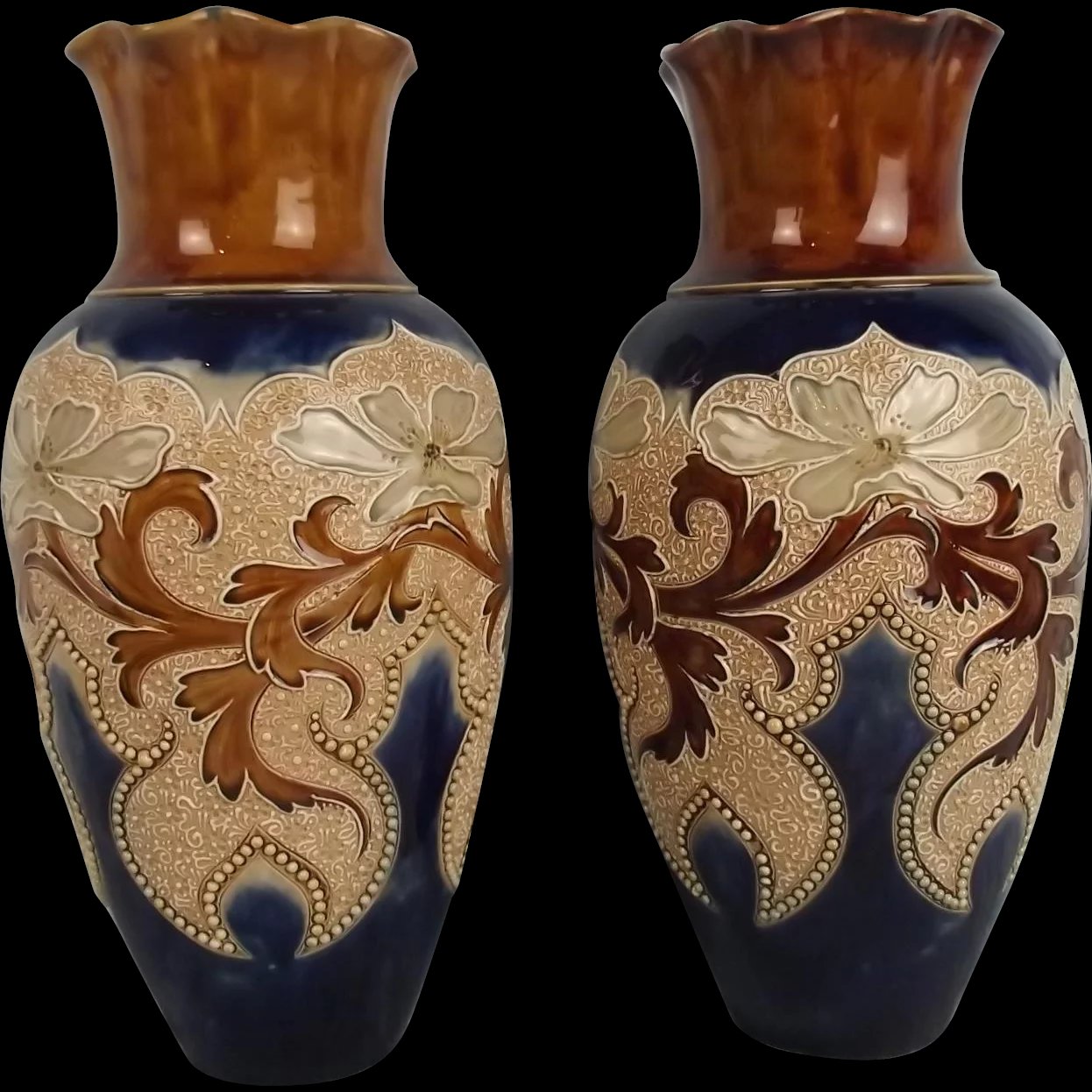 Circa 1900 Eliza Simmance No. 919 Doulton Lambeth Vase