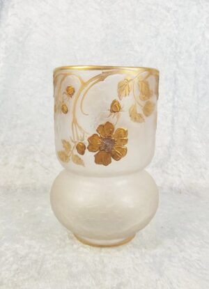Circa 1900 Legras & Cie Mont Joye Cameo Glass Vase