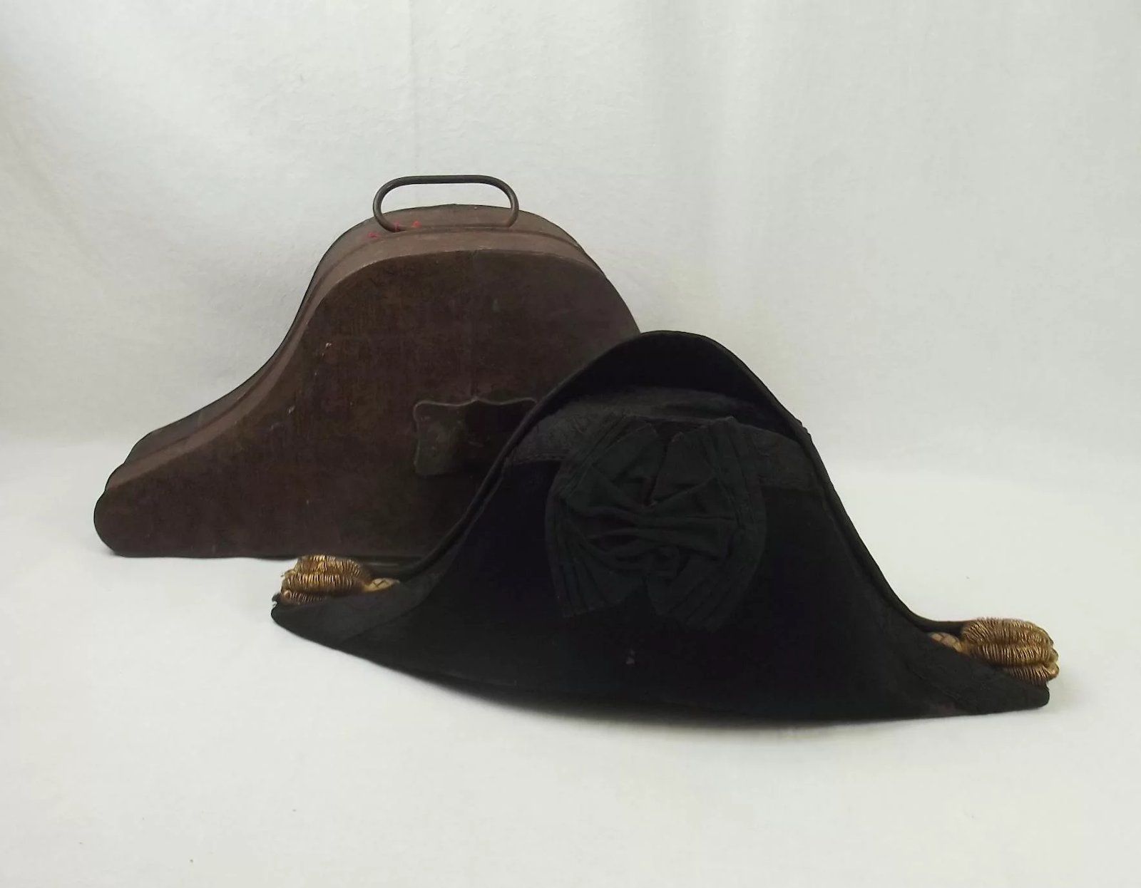 Circa 1900 Royal Naval Officers Cased Bicorn - Image 2