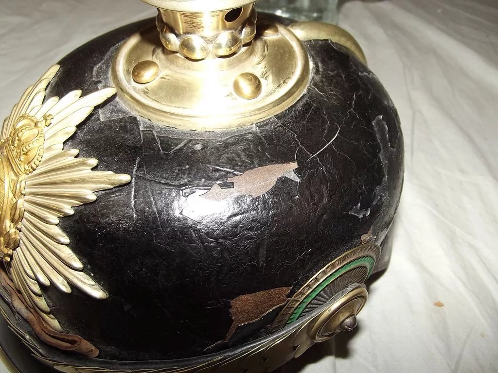 Circa 1905 Royal Saxon NCO's 1st Life Guard Grenadier Regiment Pickelhaube - Image 8