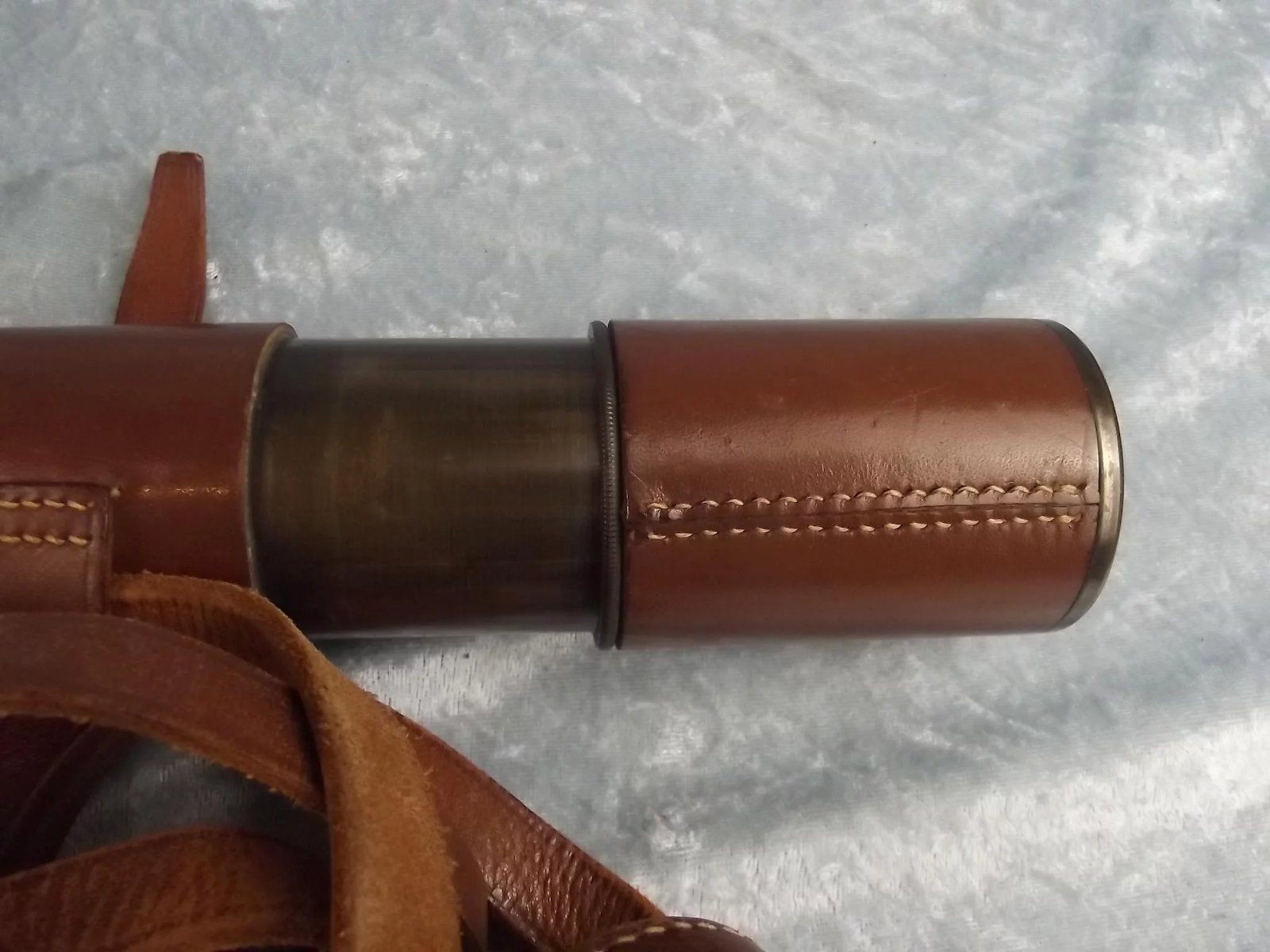 Circa 1910 Britannic & Co Three Draw Pocket Leather Bound Telescope - Image 6