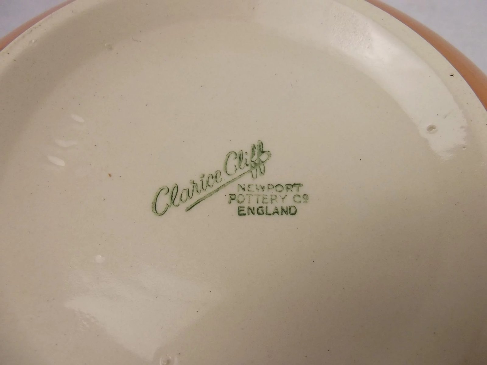 Circa 1930’s Clarice Cliff Autumn Crocus Pattern Bowl - Image 4