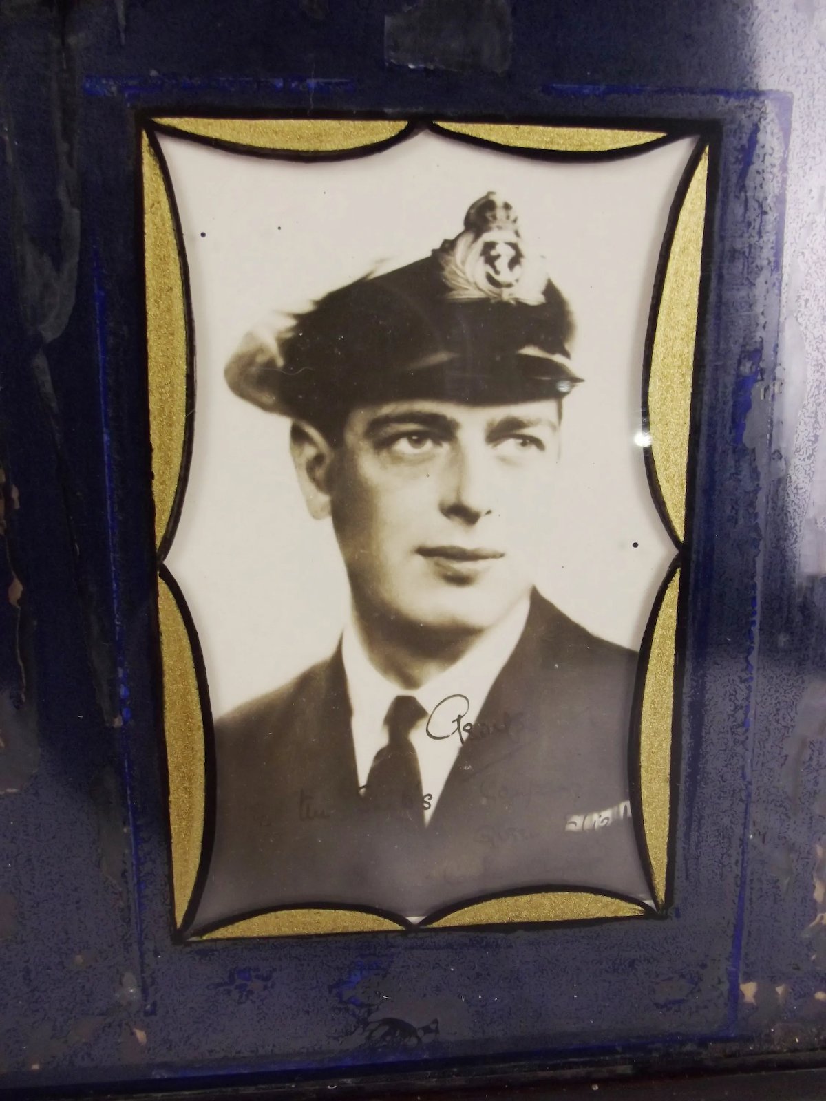 Circa 1932 Framed Painting on Glass - HMS Queen Elizabeth With Royal Signatures - Image 5