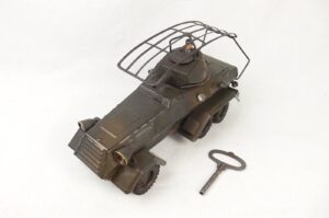Circa 1937 Lineol German Radio Scout Car Clockwork Tin Plate Model