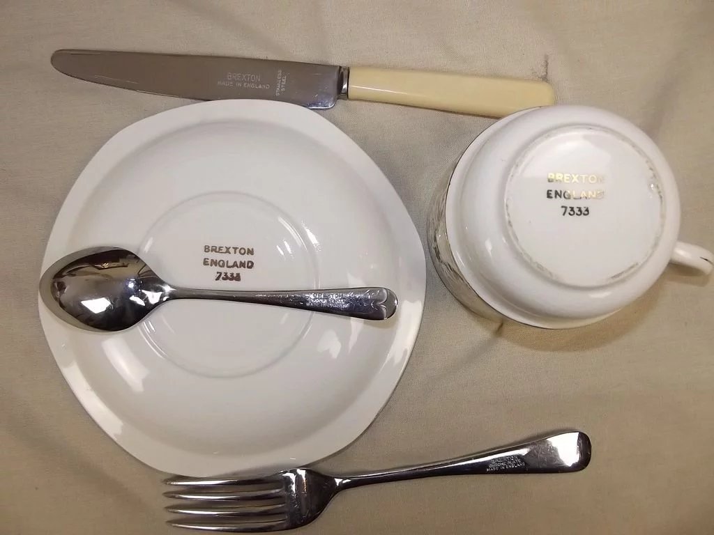 Circa 1950’s Brexton 4 Person Picnic Set - Image 8