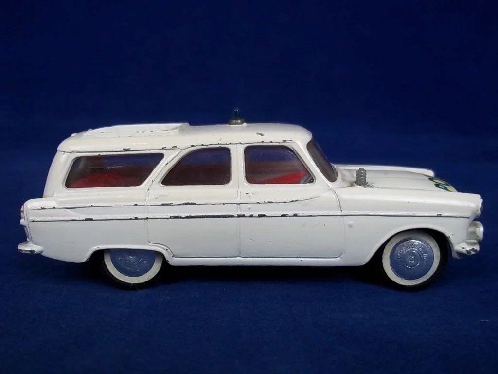 Corgi Toys 419 - Ford Zephyr Motorway Patrol 1960-65 - Image 5