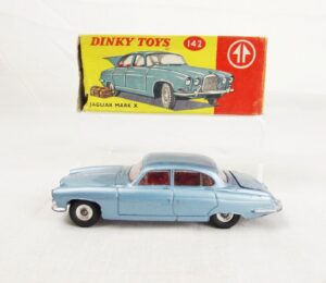 Dinky 142 Jaguar Mark X - Boxed