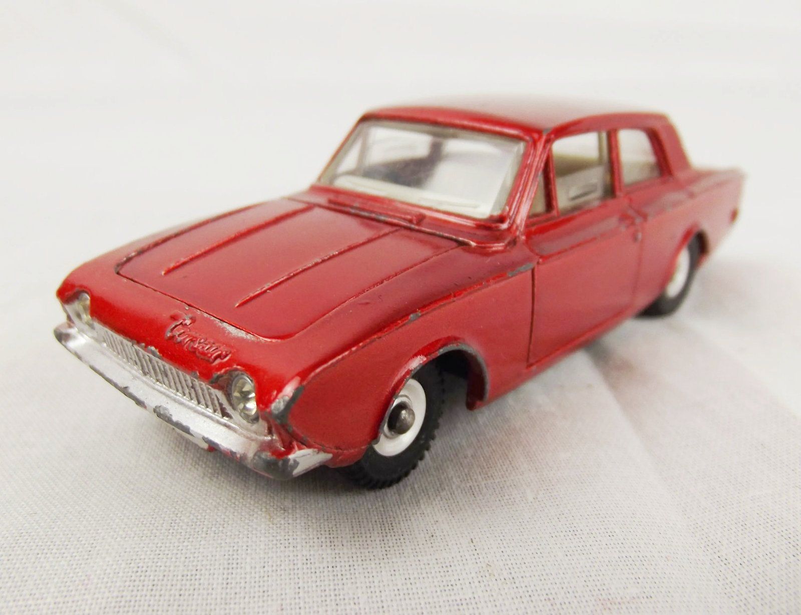 Dinky 130 Ford Consul Corsair - Boxed - Image 2
