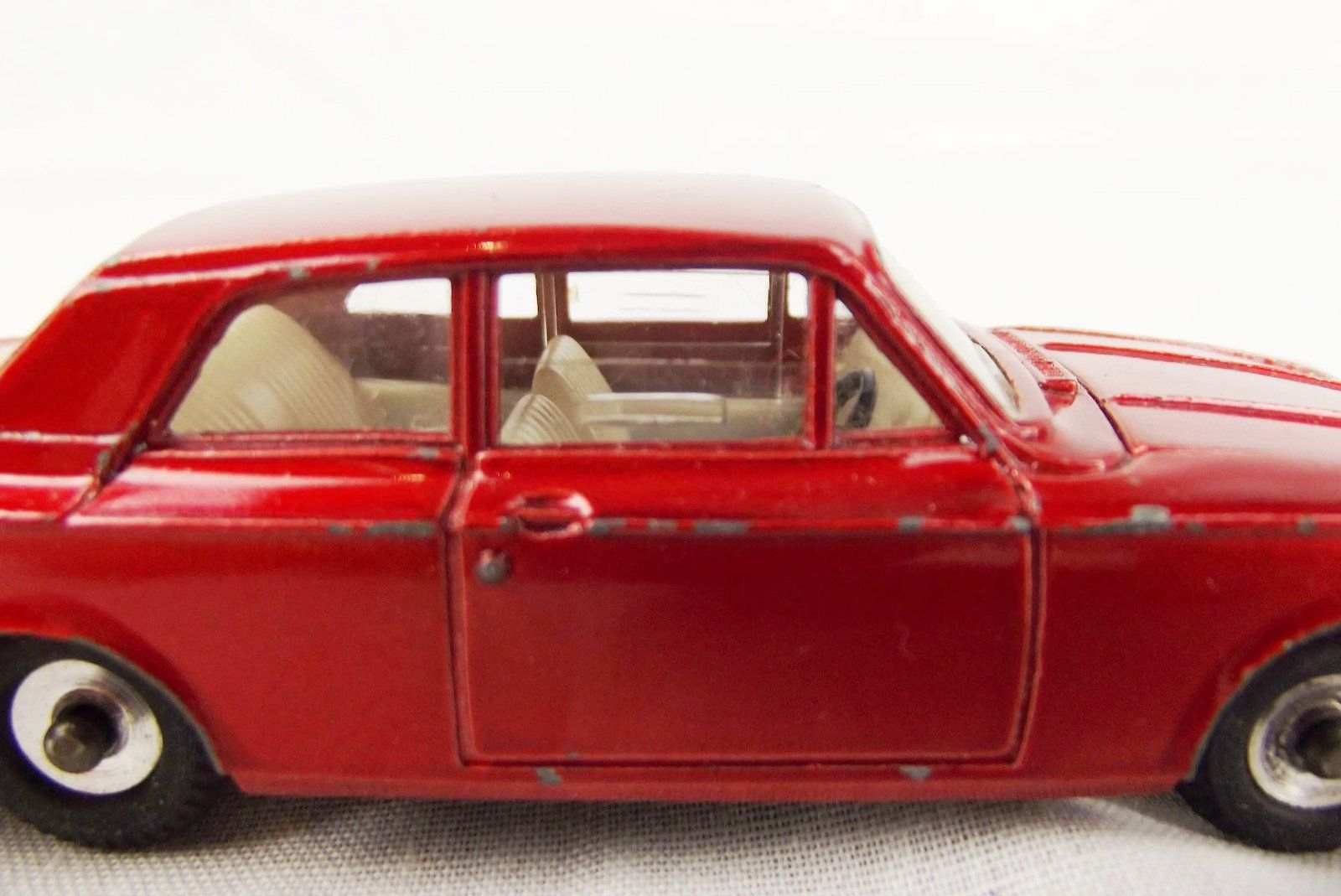 Dinky 130 Ford Consul Corsair - Boxed - Image 6