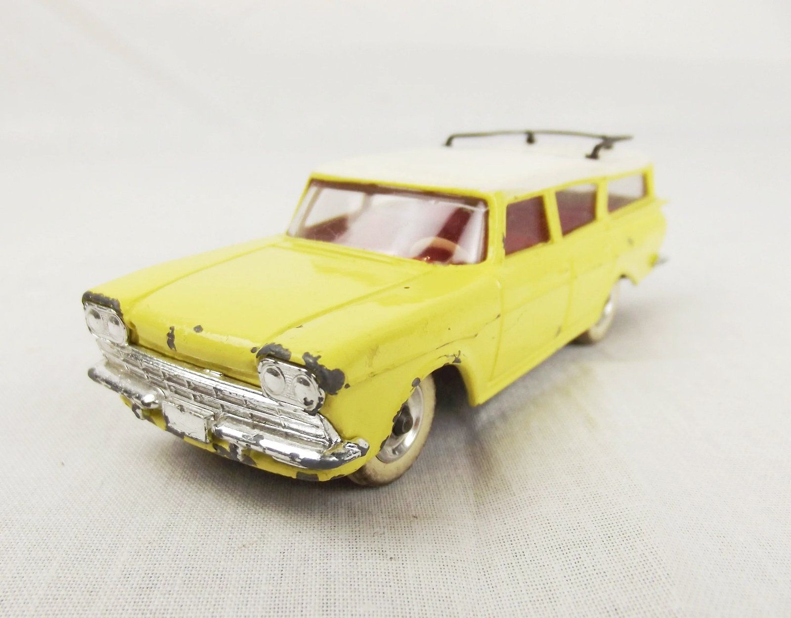 Dinky 193 Rambler Cross Country Station Wagon - Boxed - Image 2