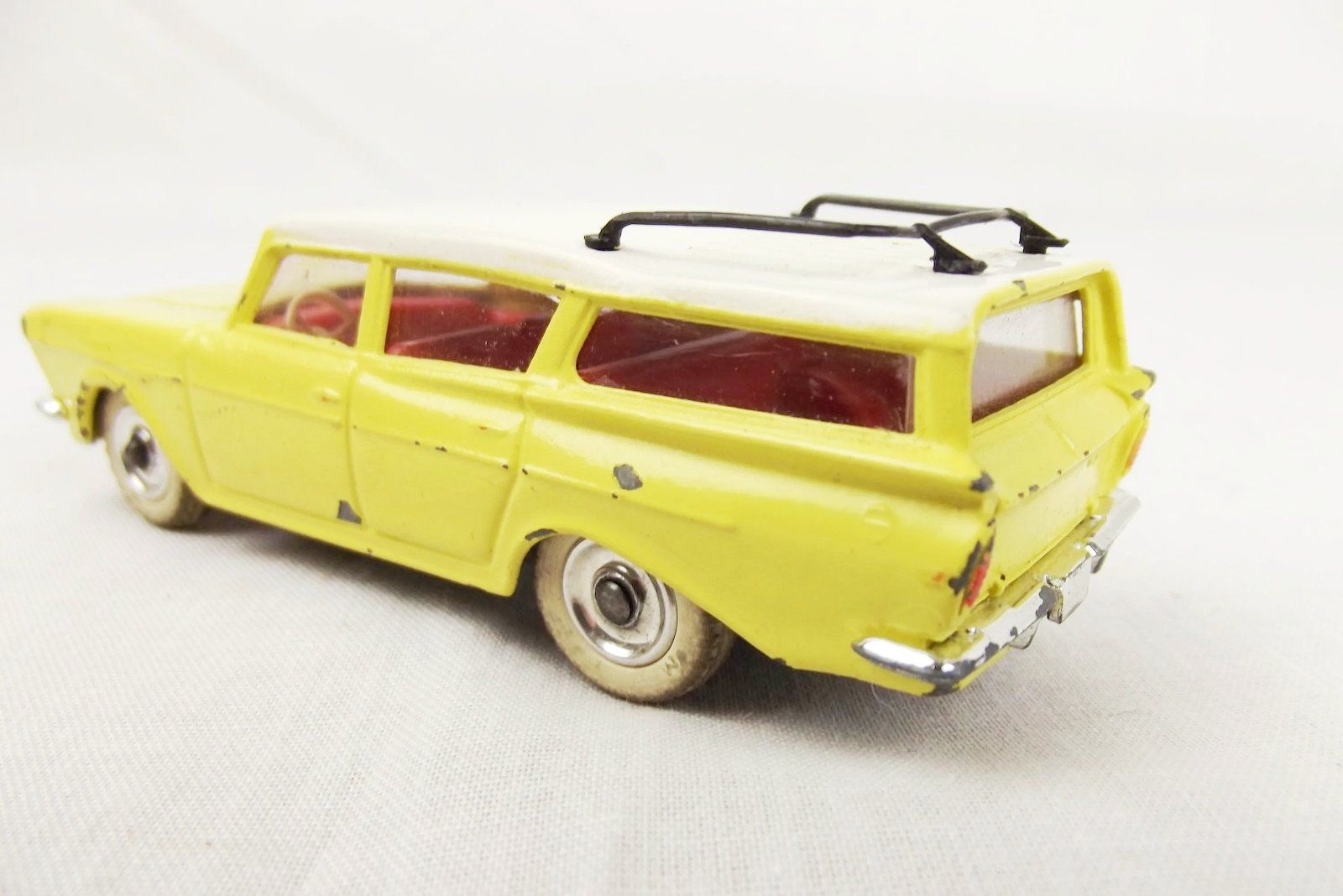 Dinky 193 Rambler Cross Country Station Wagon - Boxed - Image 3