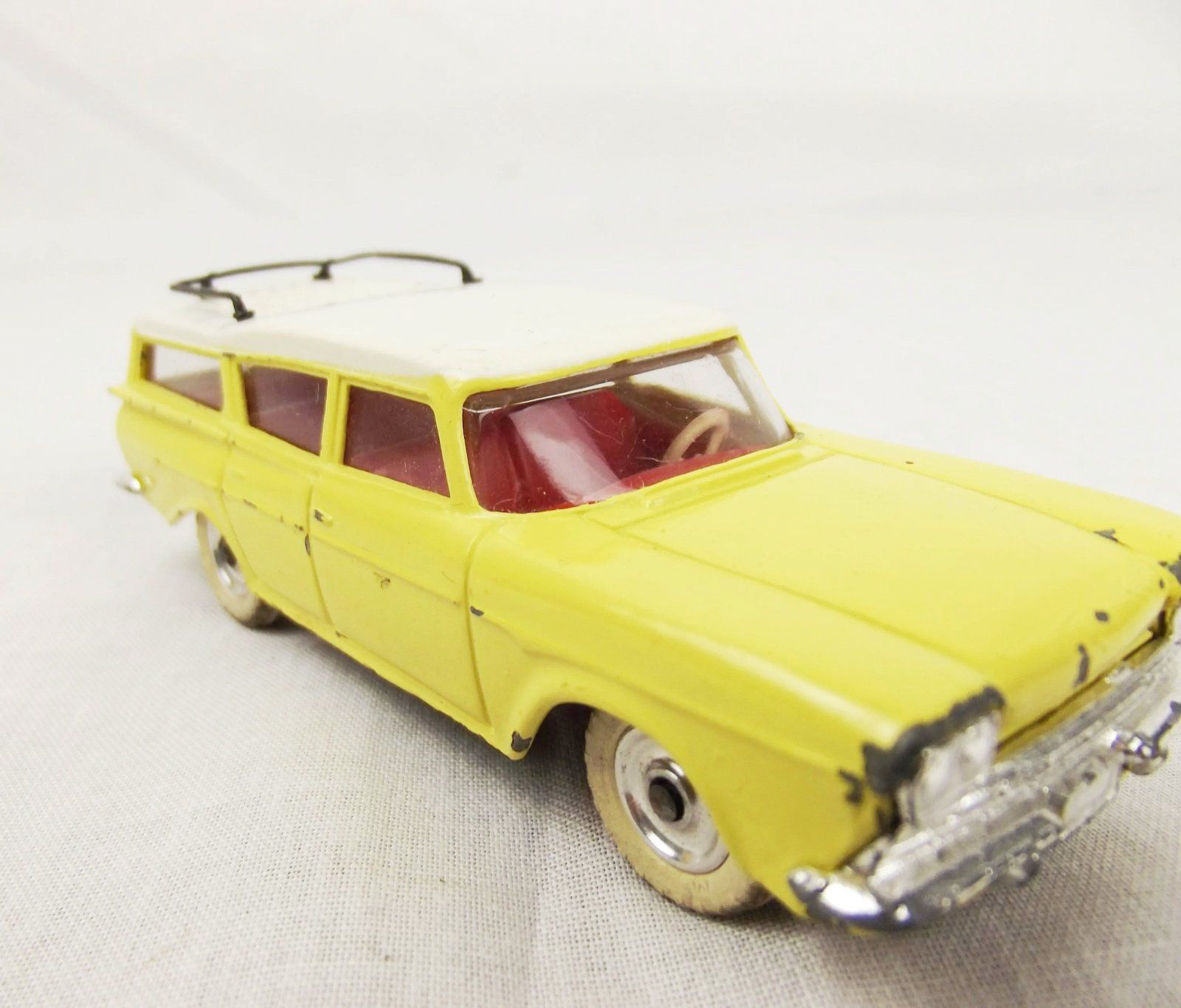 Dinky 193 Rambler Cross Country Station Wagon - Boxed - Image 4