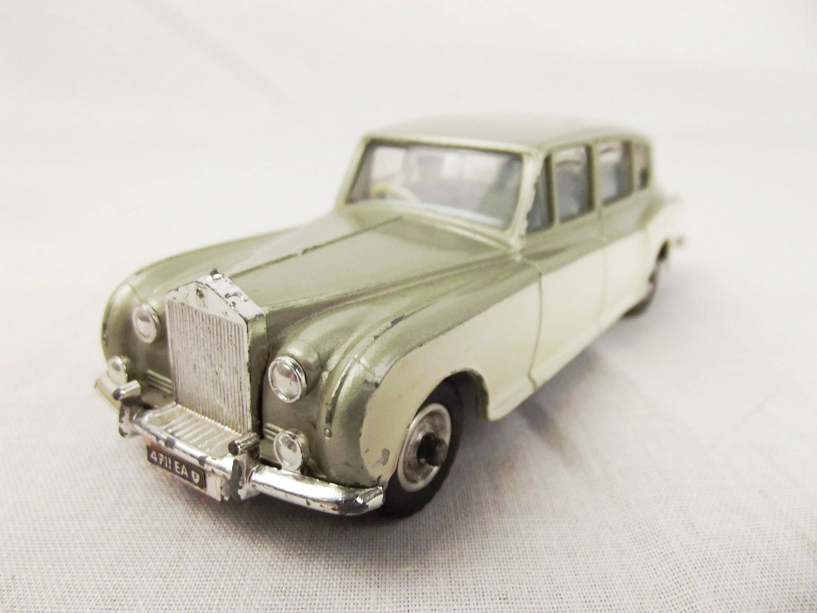 Dinky 198 Rolls Royce Phantom V - Boxed#1 - Image 2