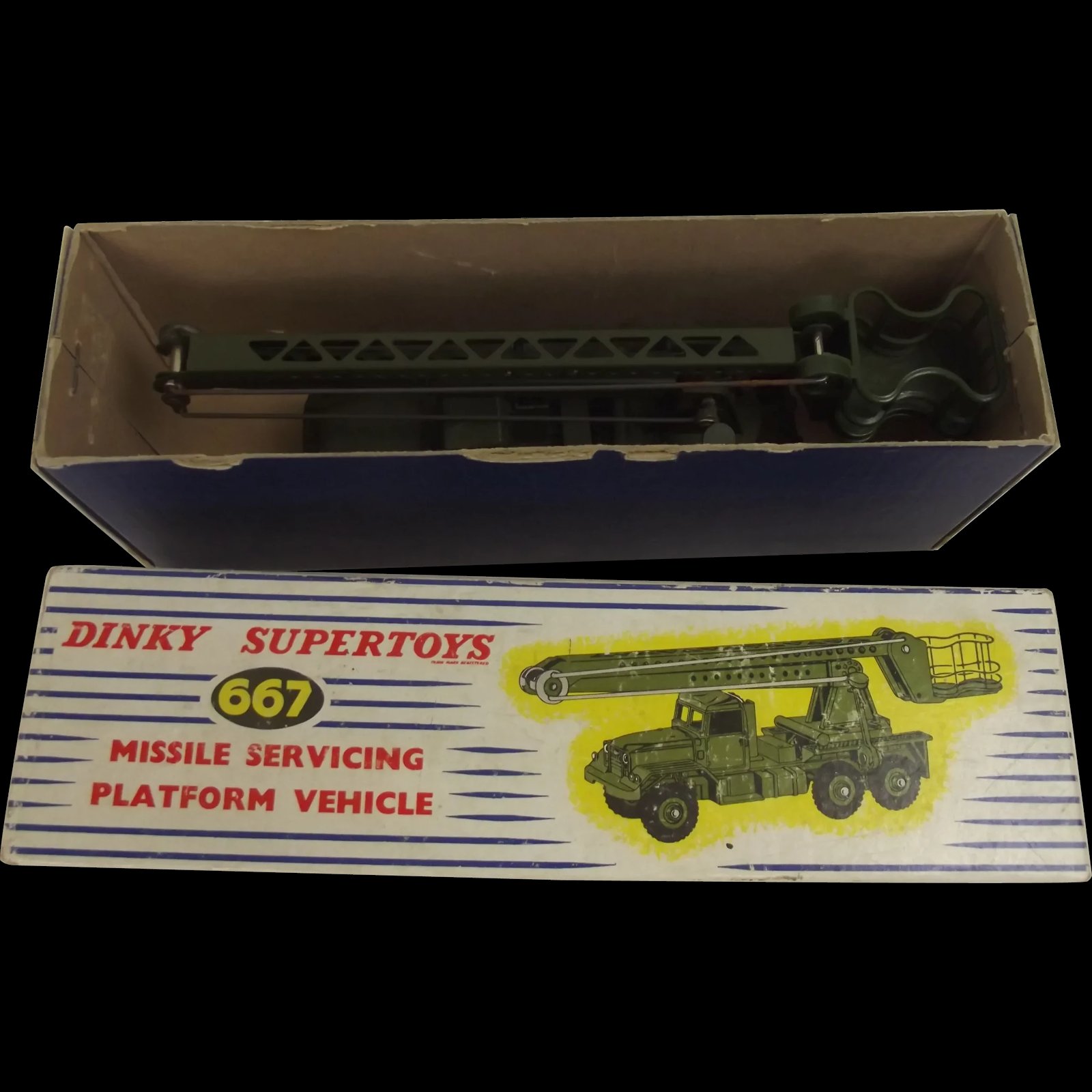 Dinky Toys 667 Missile Servicing Vehicle