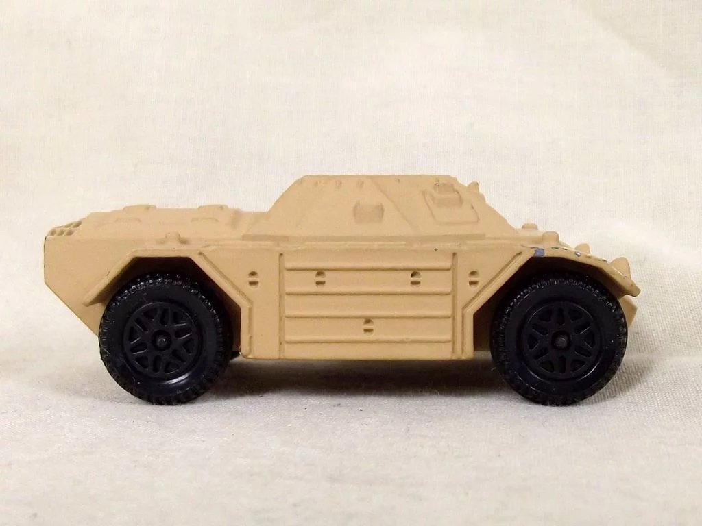 Dinky Toys 680 Ferret Armoured Car Sand Version (Boxed) #2 - Image 5