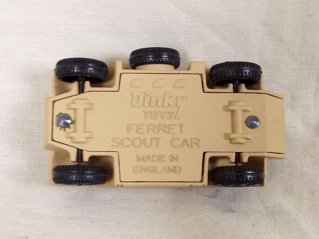 Dinky Toys 680 Ferret Armoured Car Sand Version (Boxed) #2 - Image 8