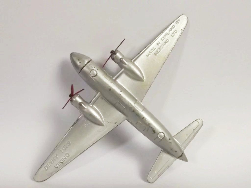 Dinky Toys 705/70C 3 x Viking Air Liner Trade Box Set - Image 7